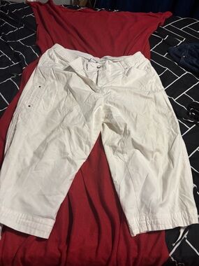 Alia Men's White Cargo Shorts